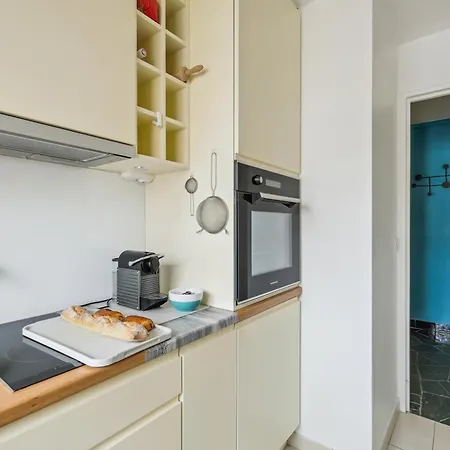 Kwatera prywatna Lovely Flat In Paryż